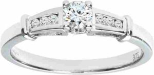 Women's 9 ct White Gold Engagement Ring